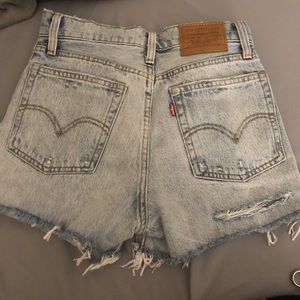High Waisted Levi Shorts